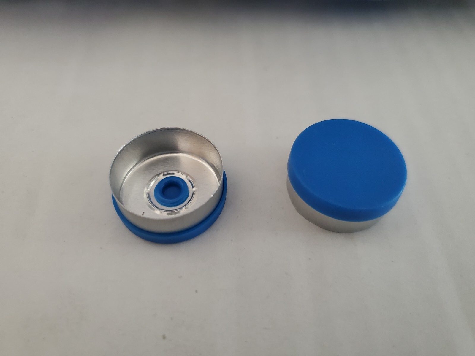 20mm Aluminum Plain Flip Off Serum Vial Seals – Blue – Qty. 25