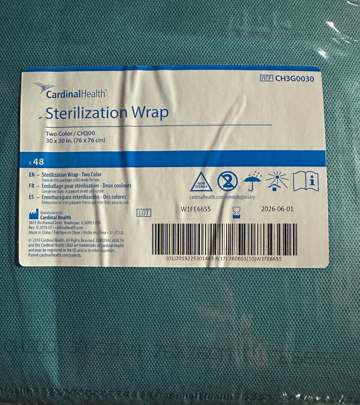 Cardinal Health Wrap CH3G0030 Sterilization CH300 30 x 30 Two-Color 48 Pack Case