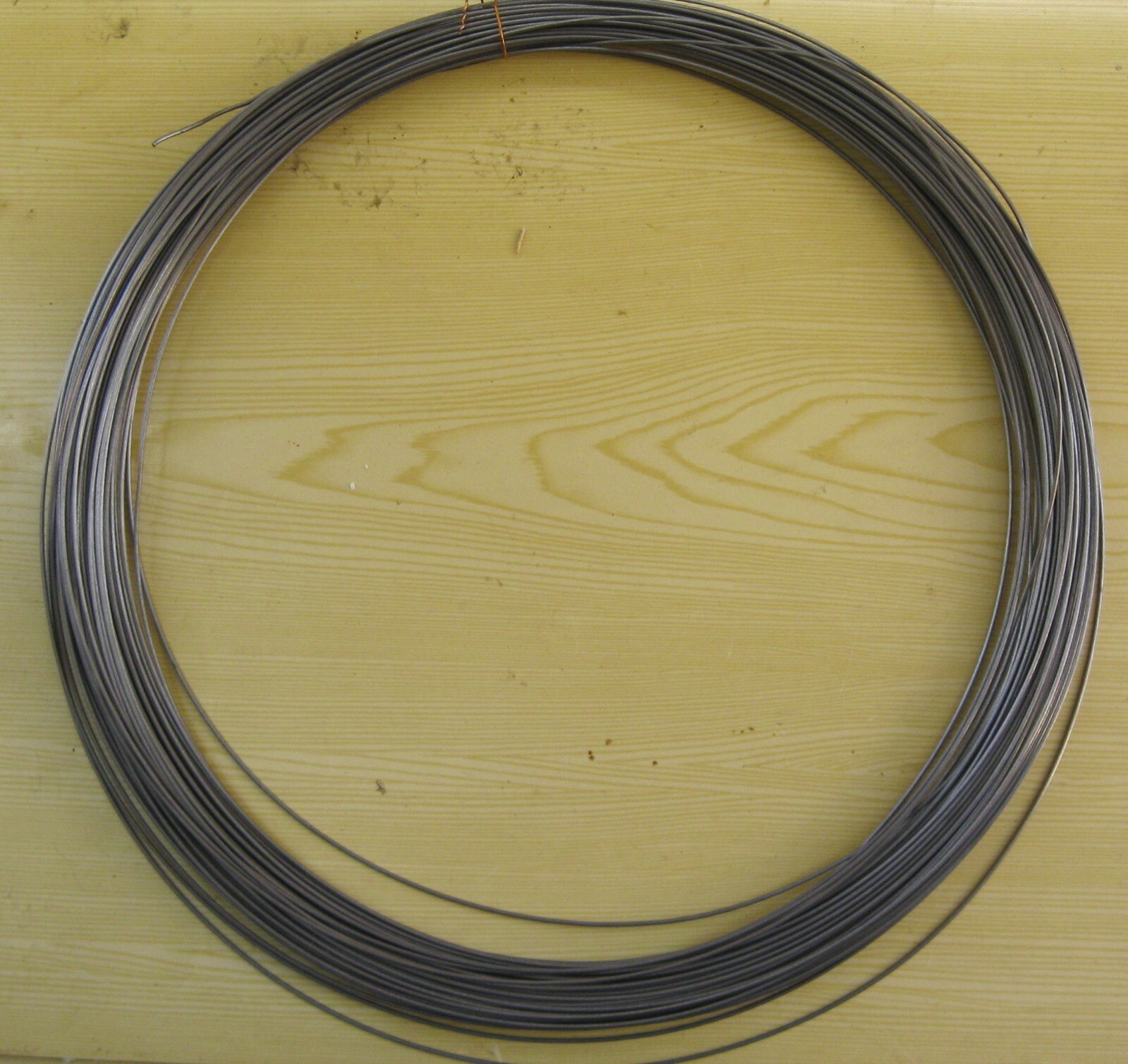 TANTALUM WIRE R05252 1 m~3,28 ft D 1 mm – 0.039 in .