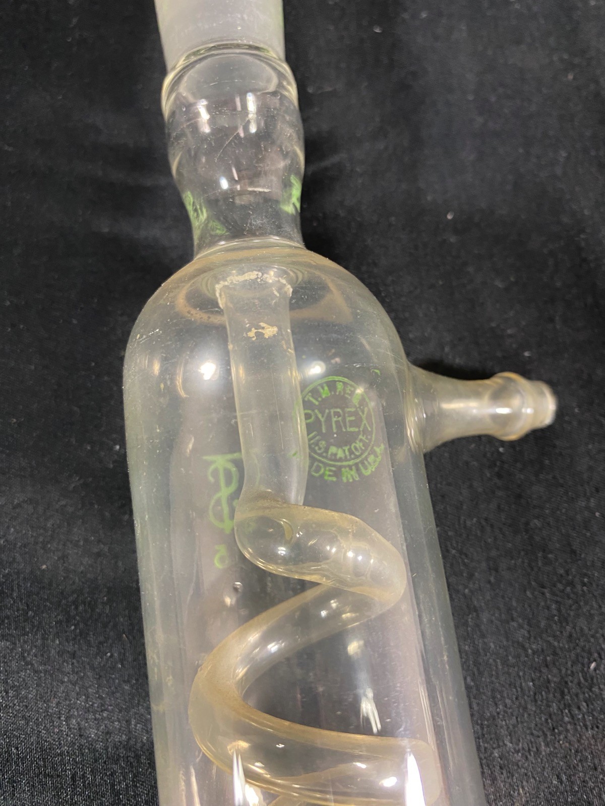 PYREX Glass 300mm 19/38 24/40 Standard Taper Joints Graham Condenser 2560-300