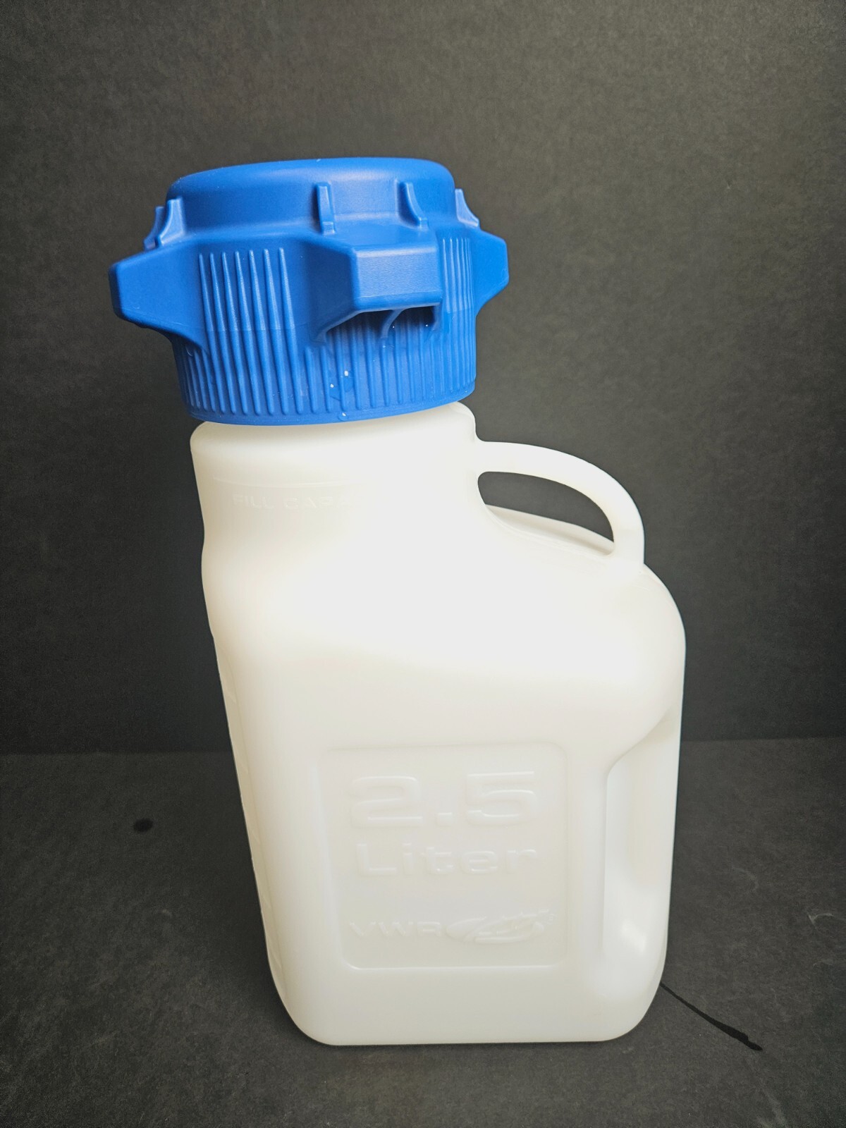 VWR Carboy HDPE 2.5 L with Screw Cap