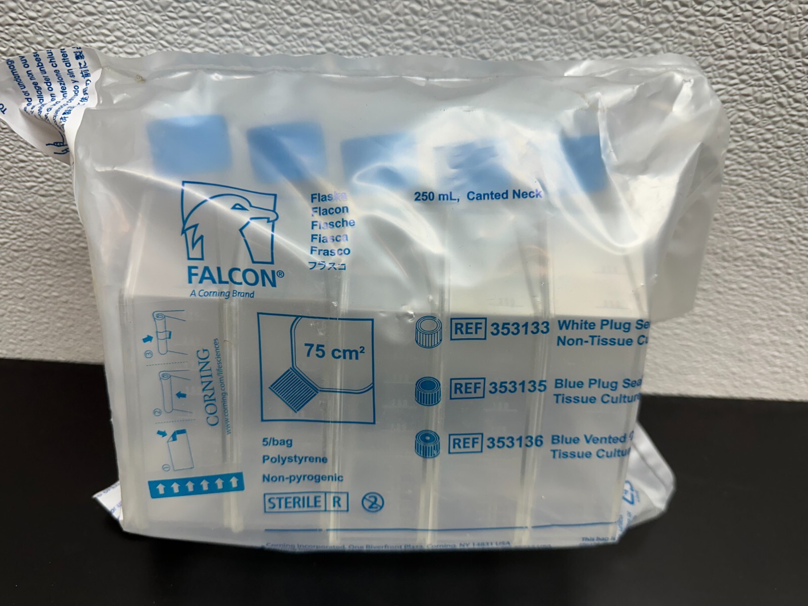 Corning Falcon 250mL Canted Neck REF 353136 Flask 75cm2