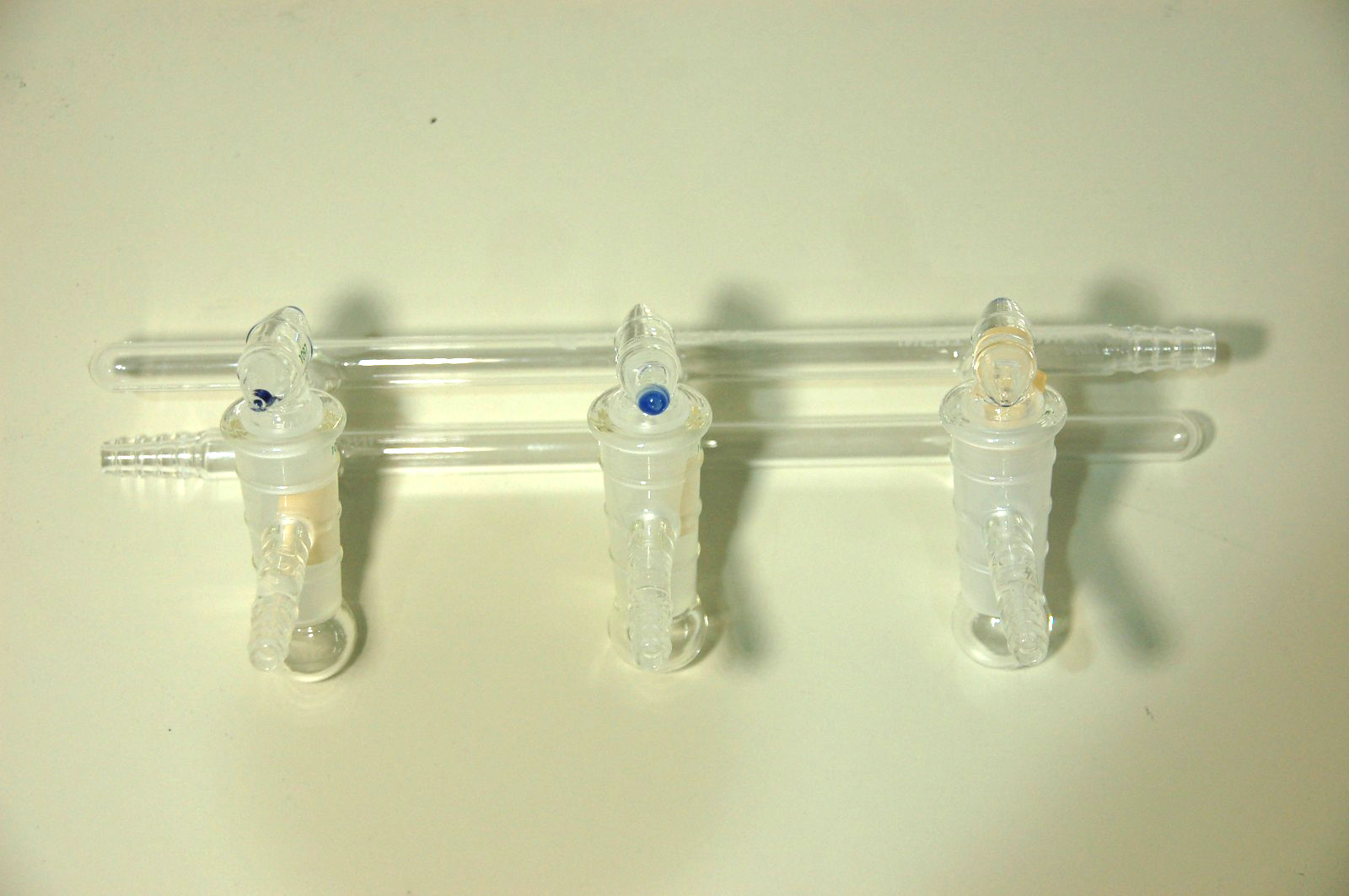 Chemglass CG-4440-01 Vacuum/Inert Manifold, 3 Port, Glass Stopcocks, 280mm Over