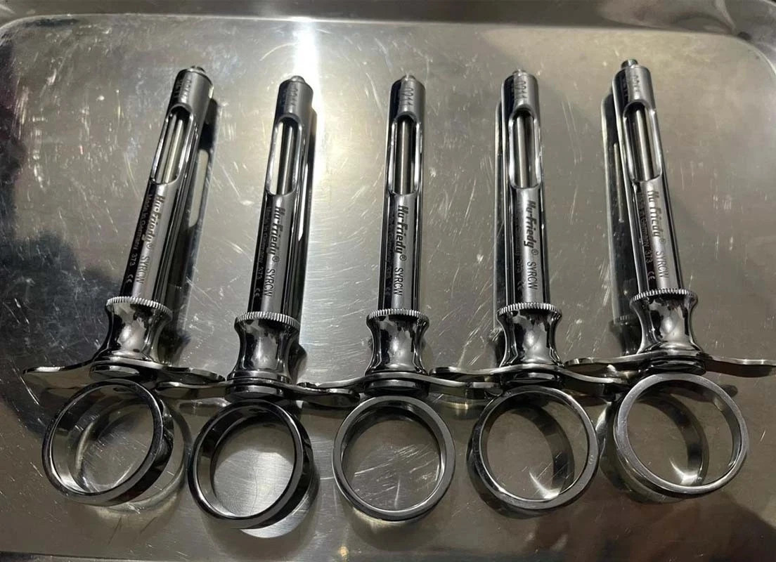 Lot of 10 Hu-Friedy CW Style Dental Anesthetic Aspirating 1.8ml Syringe SYRCW