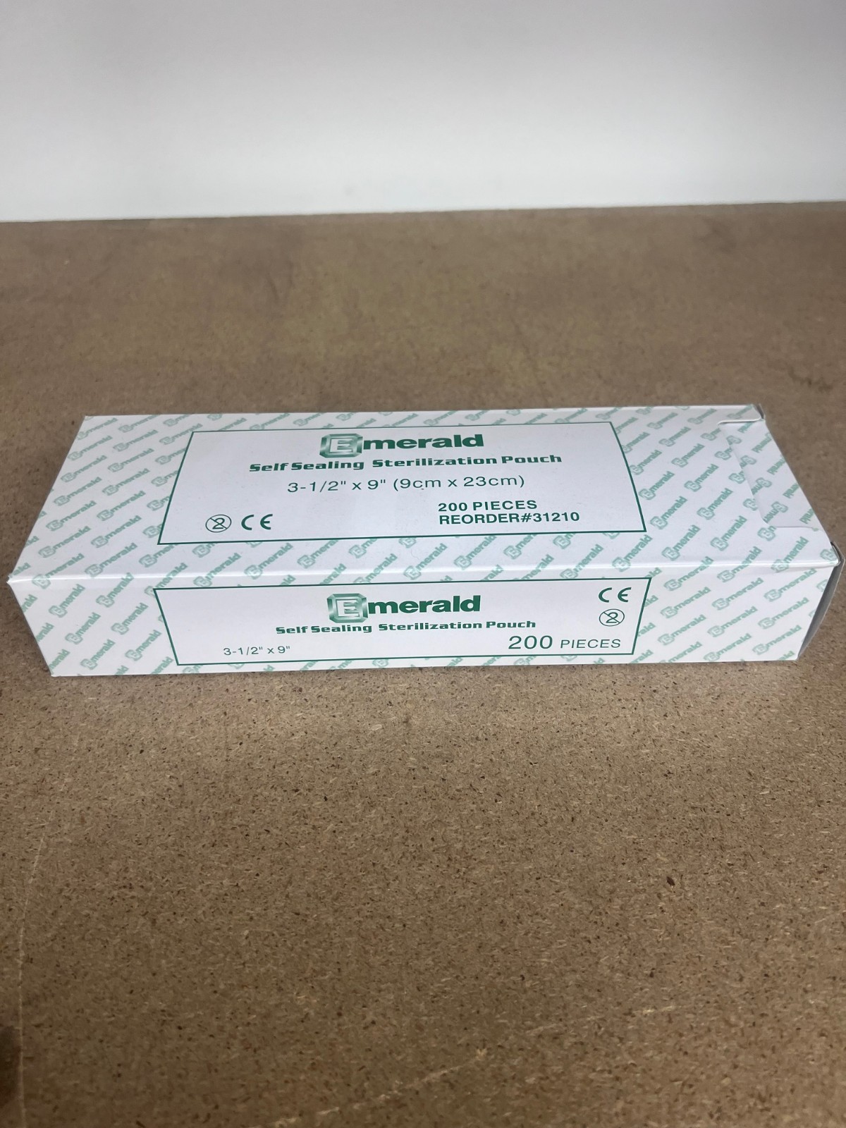 Emerald Self-Sealing Sterilization Pouches 3.5″ x 9″ 200 Ct