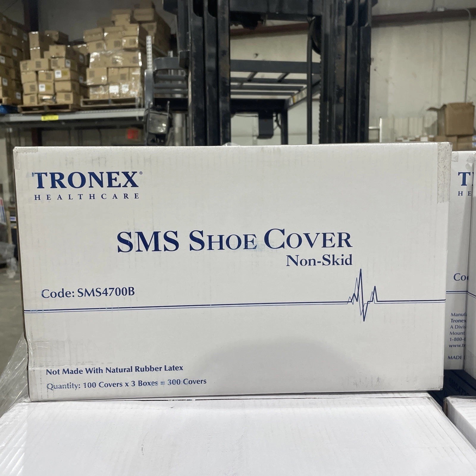300 count (150 pair) universal size non skid shoe covers