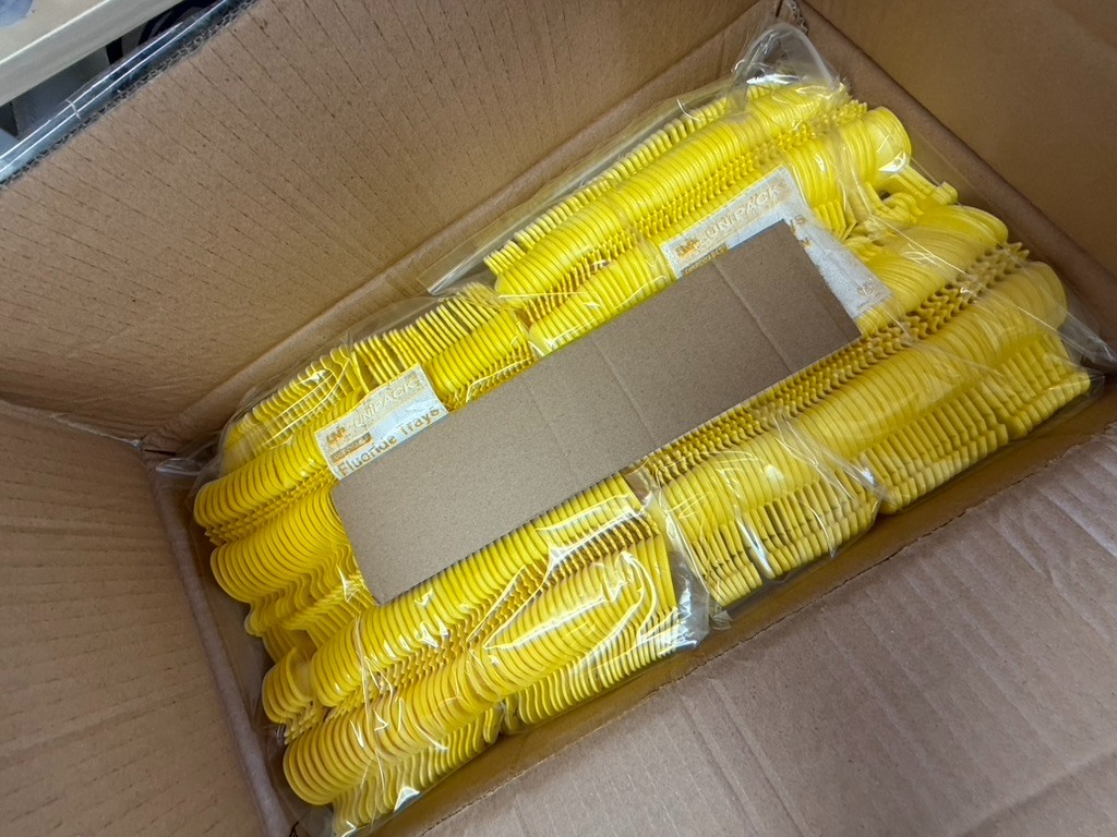 UNIPACK MEDICAL CORP Fluoride Trays Small Yellow 100PCS/BAG